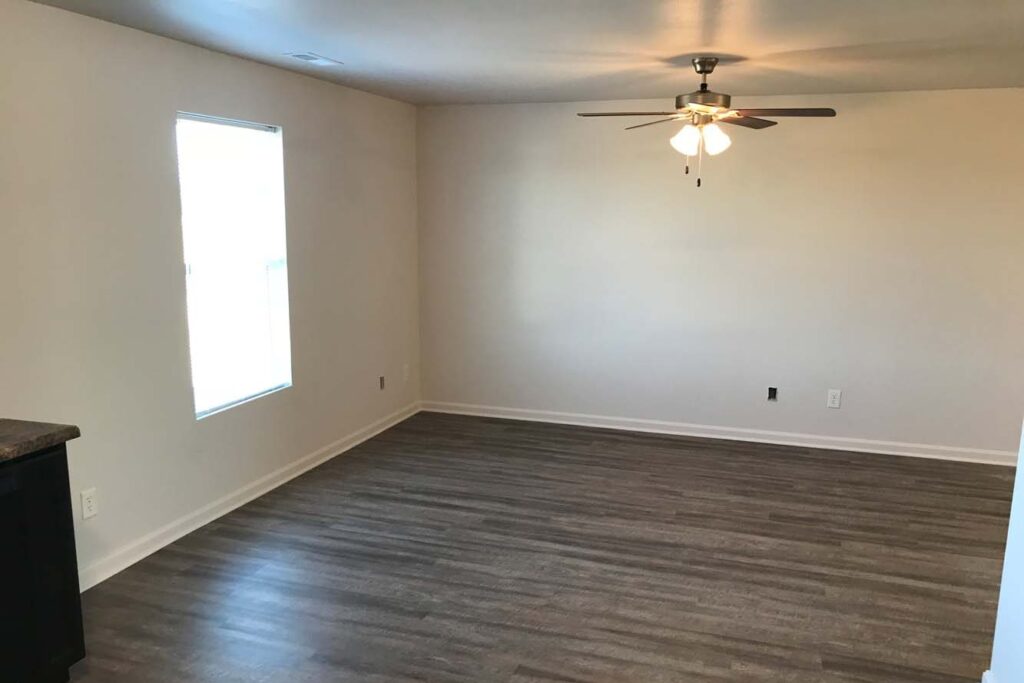 parkside-manor-2-bedroom-living-room-e1580879766639